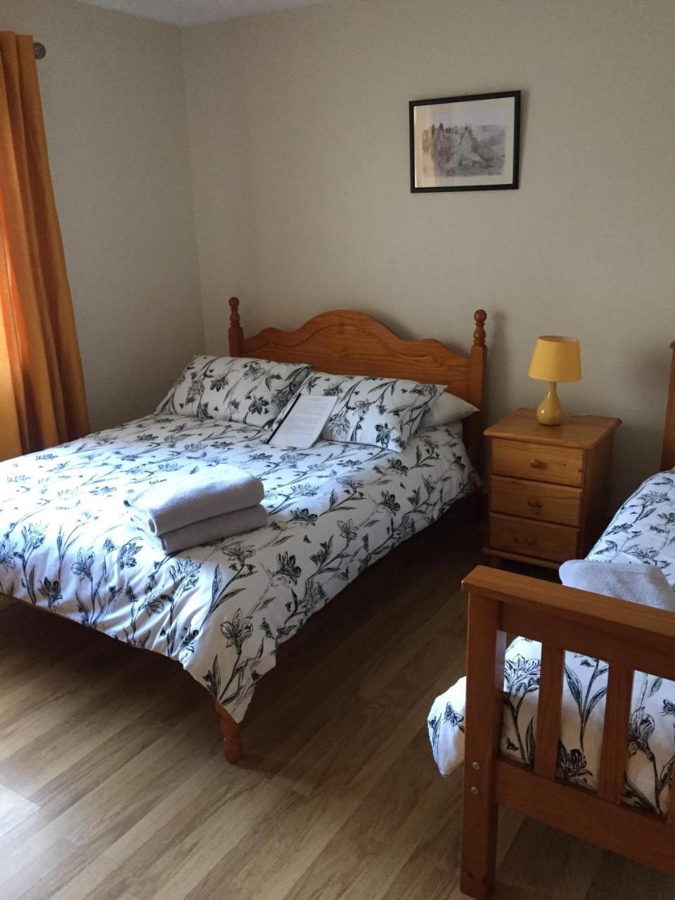 Tara House Bed & Breakfast Ballycastle Dış mekan fotoğraf